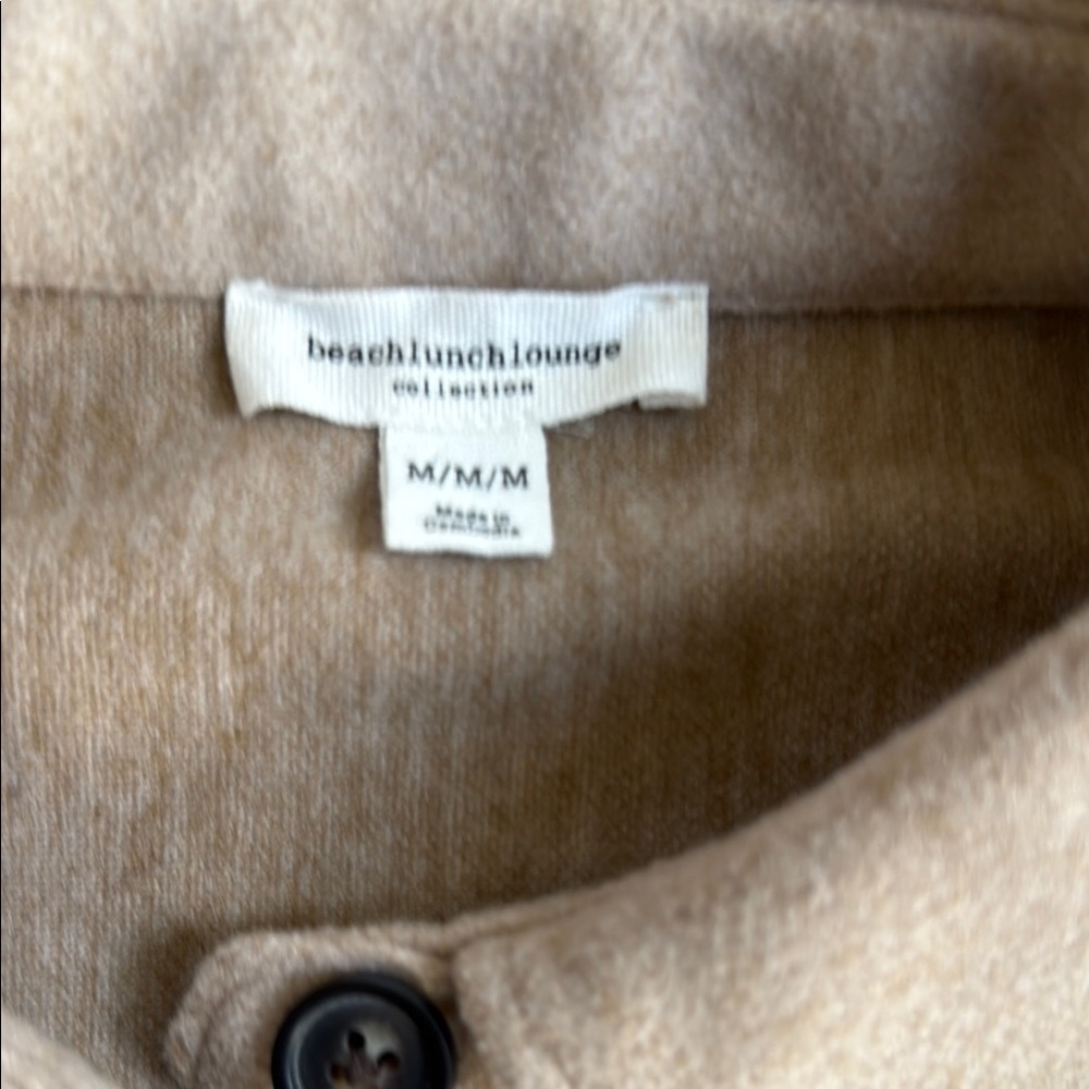 beachlunchlounge Tan Lightweight Shirt Jacket Relaxed Fit - Picture 2 of 2